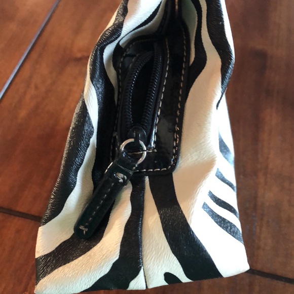 Nine & Co Purse - Picture 7 of 10